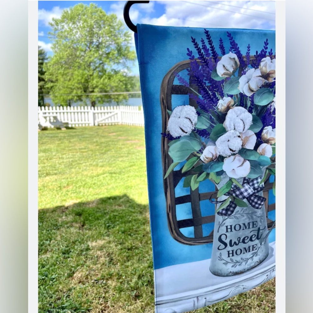 Evergreen Decorative Garden Flag Cotton Bouquet Garden Linen Floral